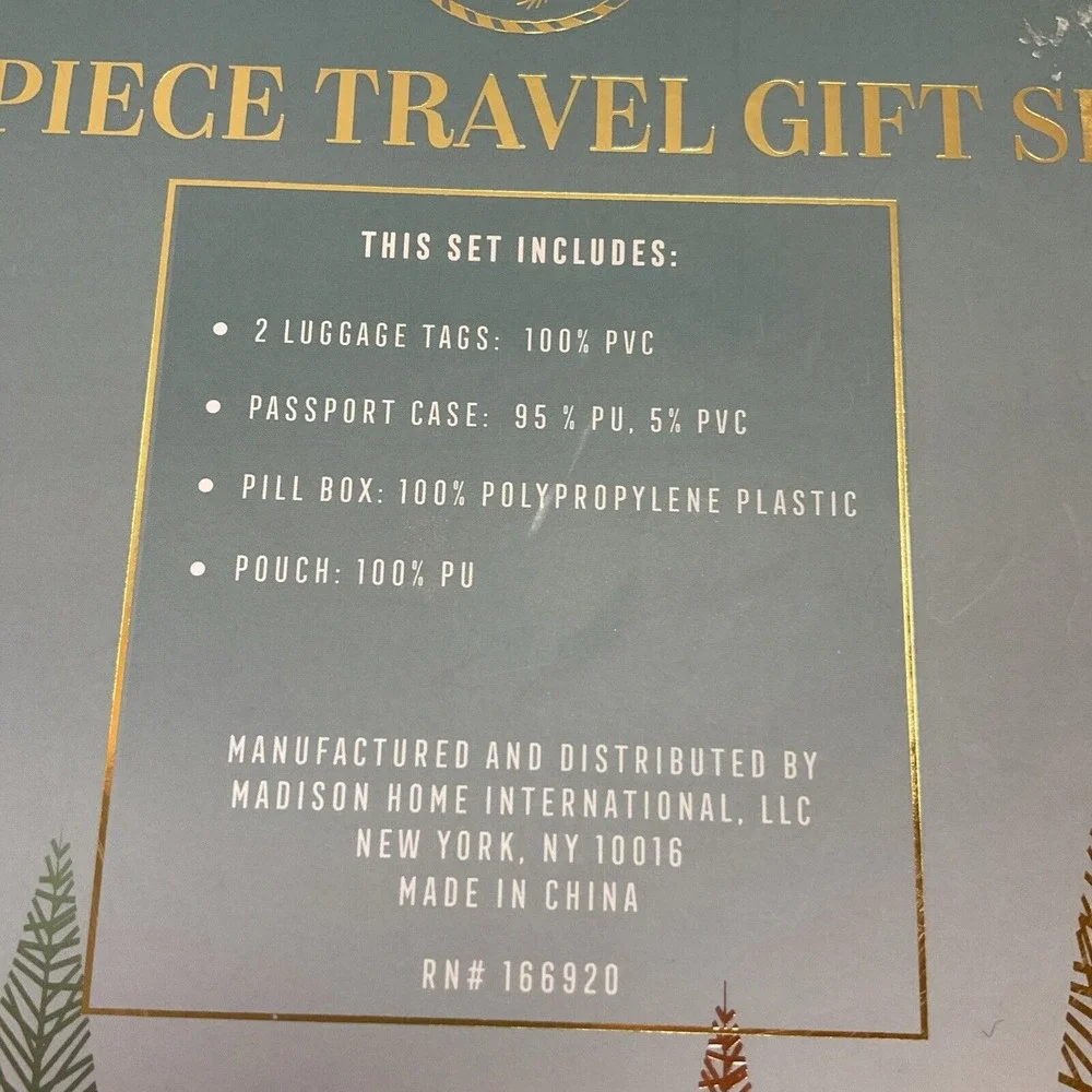 Peppermint & Pine: 5 Piece Travel Gift Set: Passport/Luggage Tags/Pouch/Pill Box